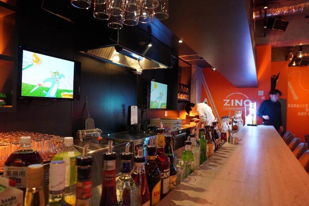 ZINO大宮南銀座通り店のバーカウンター