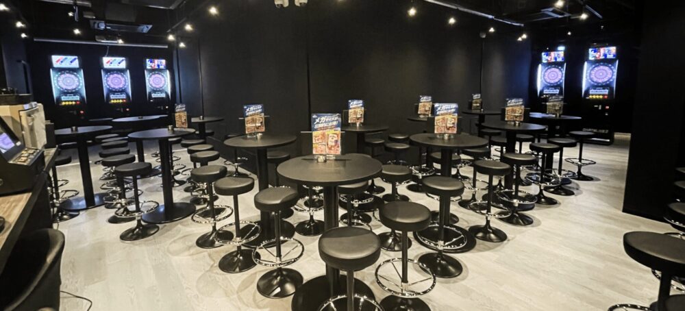 BUZZ darts&sports 新宿靖国通り店のテーブル席