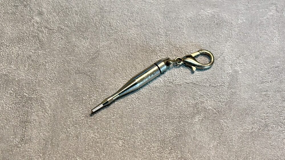コンドルのチップロックツールでキツくネジを締めれば中折れ防止になる