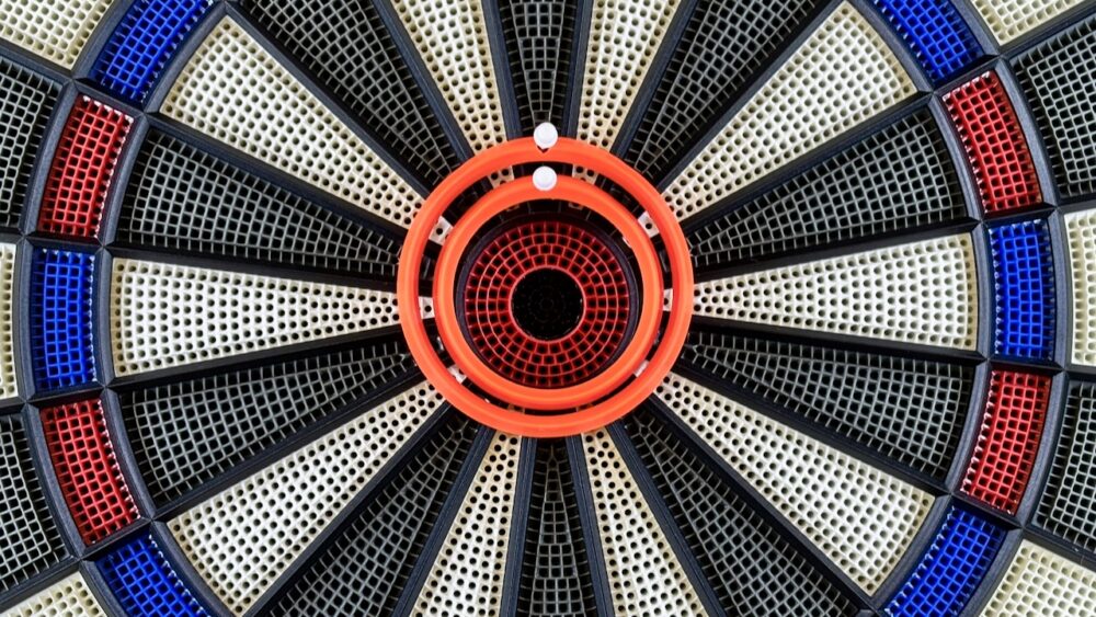 Winmauのプラクティスリングがソフトダーツボードにあっていない写真